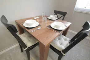 Henley Apartments - Image 4