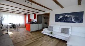 Lake House - Image 3