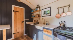 The Shepherd's Hut at Hidden Wood Glamping - Image 5