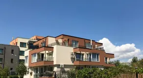 Niko's Apartments Deluxe - Image 3