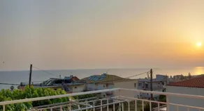 Sunset Apartments - Image 5