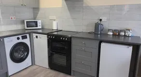 First Floor One bedroom Apartment Quiet Location in Stafford - Image 2
