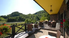 Pod Orehi Guest House - Image 3