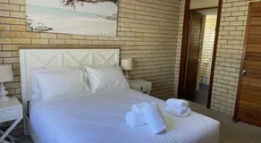 Beach Front Bliss - Luxurious 3 Bedroom Beachfront Apartment in Maroochydore - Image 2