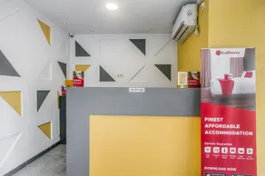 RedDoorz Plus at Cideng Timur - Image 4