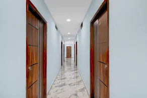 Hotel O MM Stay & Luxury Rooms - Image 3