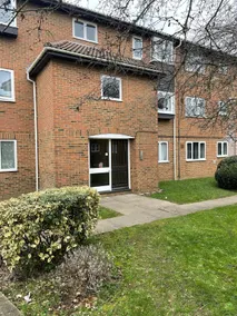 Ground Floor flat Nr. Heathrow with Free Parking - Image 3