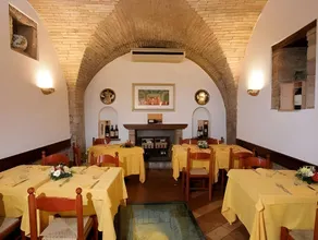 Hotel La Fortezza - Image 5