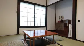 Yamaguchi House Annex, Private House with Onsen - Image 2