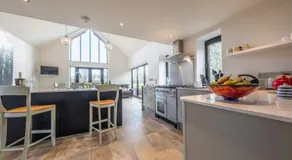 Waterside Barn - Image 4