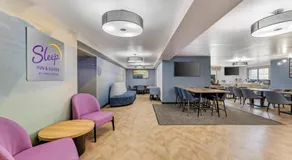 Sleep Inn & Suites Merrillville - Image 3