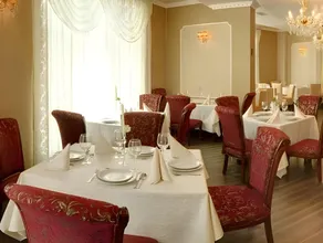 Purple Star Apartments - Image 3
