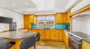 The Paddocks Romantic Retreat - Image 3