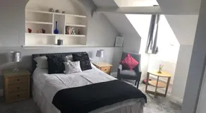 Carlton Guest House - Image 2
