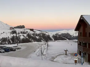 Ski aux pieds - Image 5