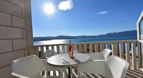 Holiday Home - Image 5