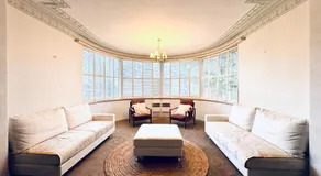 Cozy Beachside 5BR Home with Pool, Rumpus & King beds - Image 3