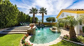 Mini Golf, Saltwater Pool & Spa by MariamsBnb - Image 2