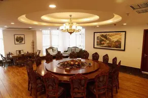 Yeste Hotel Xuchang East Station - Image 5