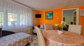 Vincze Villa Vendégház - Image 2