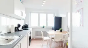 Chic City-View Apartments in Hanau - Image 5