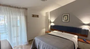 Cristal Hotel - Image 2