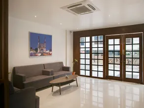 Veeraj Suites Gachibowli - Image 4