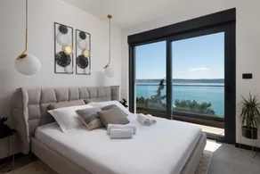 Luxusvilla Soho - 40 m2 Infinity-Pool, Jacuzzi, sauna, Familie, stilvoll, ruhige Gegend, Grillplatz - Image 2