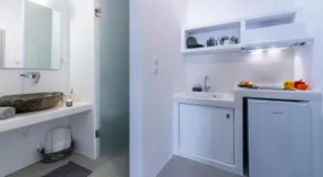 Milinon Suites - Image 5
