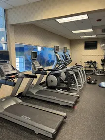 Wyndham Flint MI Grand Blanc Bishop Airport Conference Ct - Image 1