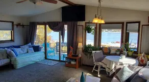 Campau cottage 1 bed Lakefront hot swim pool spa cottage - Image 2