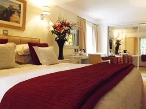 The Commodore Hotel - Image 2