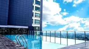 Embarcadero Suite Apartment by Novi Lestari - Image 3