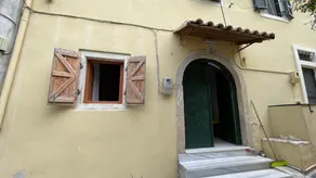 Traditional 2 floors house at Corfu,near the sea. - Image 3