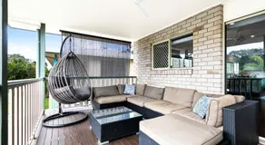 Coastal Bliss - 6 Beds Holiday House - Image 4