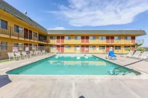 Economy Inn Buttonwillow Bakersfield I-5 - Image 5