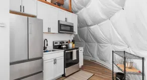 Dream Dome - Romantic Getaway, Hot Tub, AC, Wifi, National Park 8 min - Image 4
