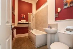 Roscoe House - Image 2