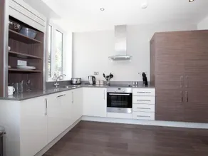 One White's Row Apartments - Image 5
