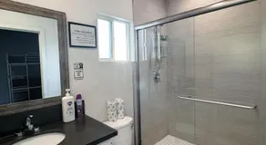 Fruit Hostel - Image 2