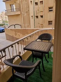 Spacious 3 bedroom apartment - FAMILIES ONLY - Image 5