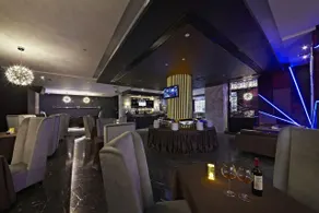Platinum Crystal Hotel - Image 4
