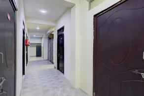 Super Hotel O Hanuman Nagar Kankarbagh Formerly Home Town - Image 4