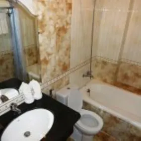 Rock Royal Hotel & Resort - Image 2
