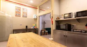 Malaga Stop Hostel AB - Image 4