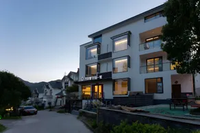 Floral Lux Hotel One valley and one villa Hotel South Gate store of Huangshan Scenic Area - Image 2
