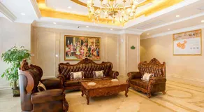 Vienna Hotel Huizhou Dahuxi - Image 5