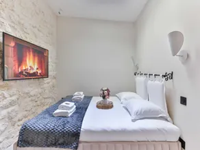 Peaceful apartment in Eiffel Tower - Image 3