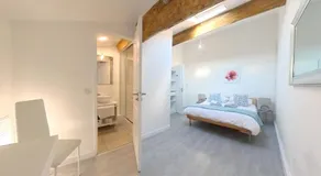 Maison M Bed and Breakfast - Image 2