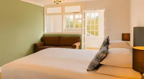 Kenn Valley View - Free Parking - Free Wi-Fi - On Site Bar and Restaurant - Image 2